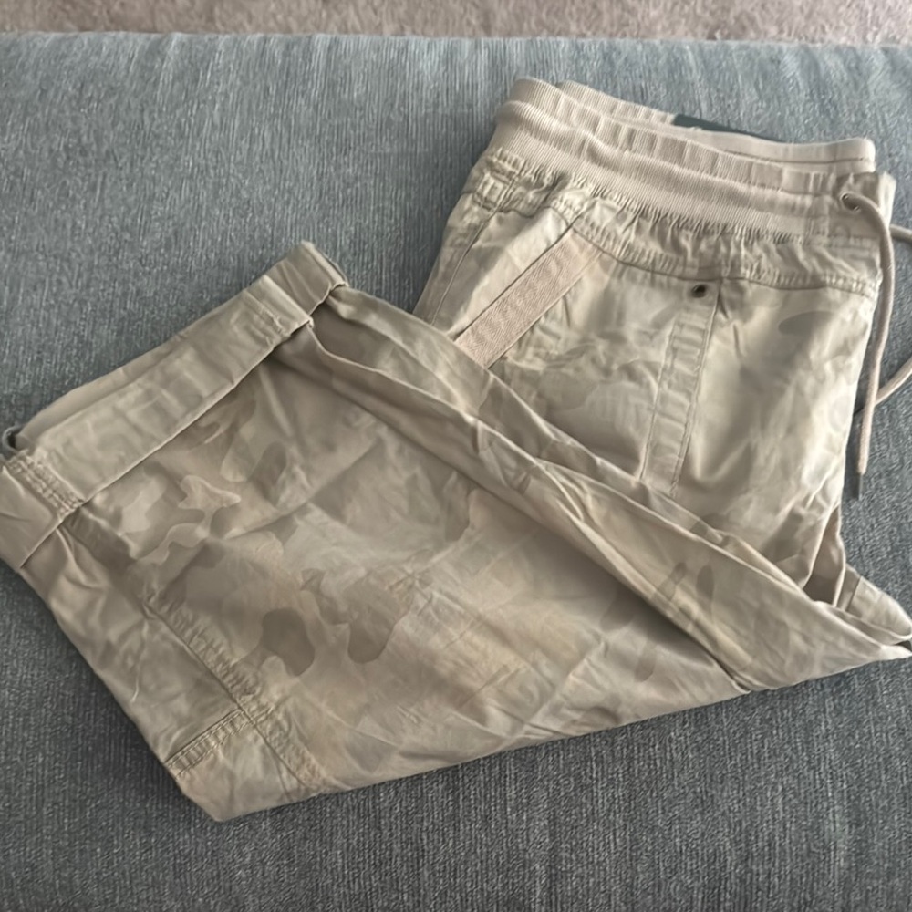 Bass Pro Shops Tan Cargo Pants